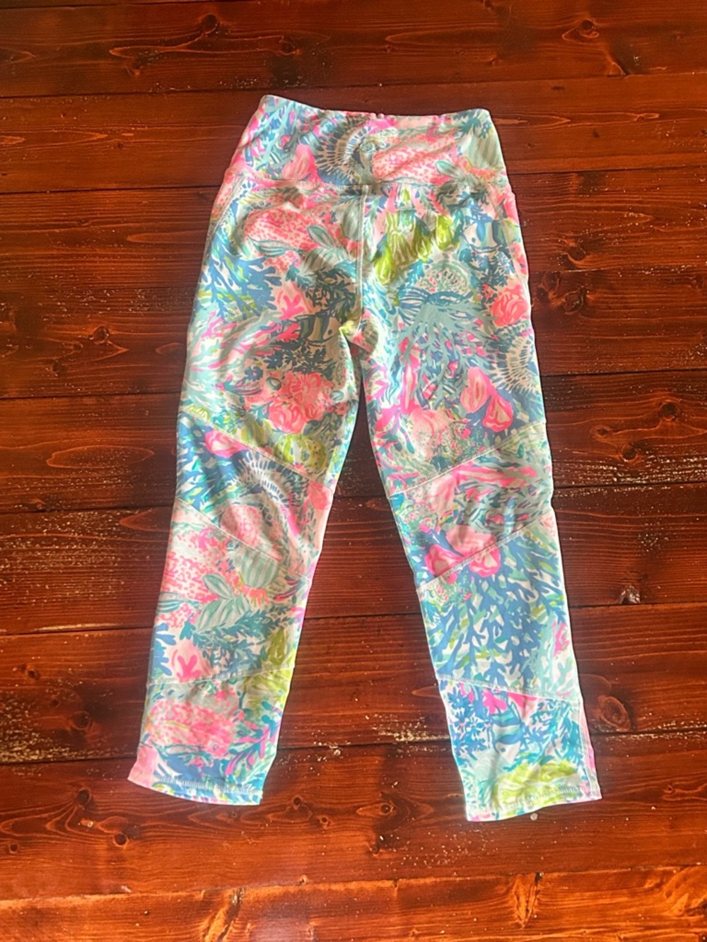 Lilly Pulitzer Fished my wish Luxletic  Leggings - Picture 6 of 6